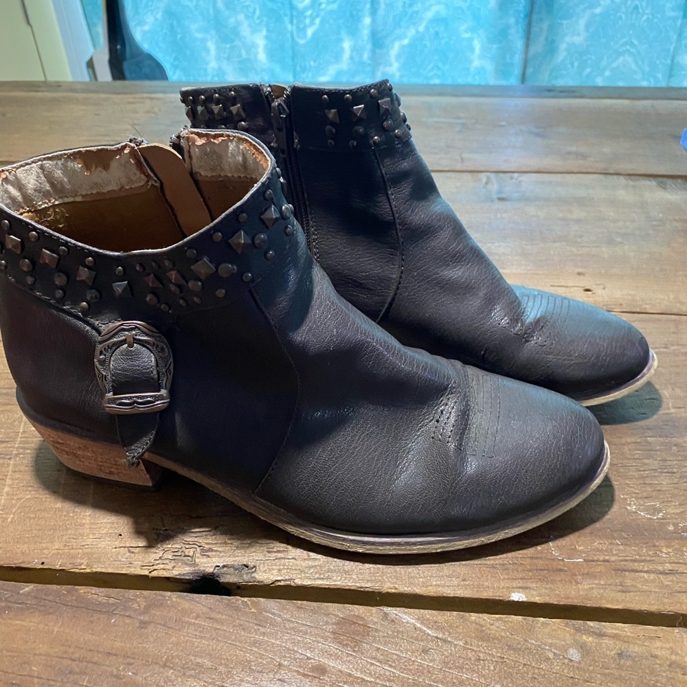 Bare Trap Ankle Boots
